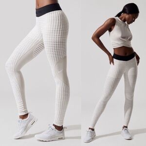 Nike PRO HyperWarm Advanced Performance Train Legging Tights Desert Sand/Black S